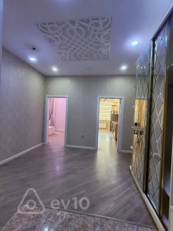Satılır 3 otaqlı yeni tikili 107 m²