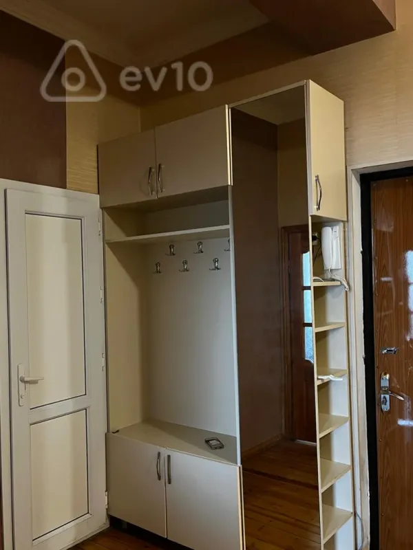 Kirayə verilir 3 otaqlı yeni tikili 100 m²