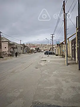 Satılır 8 otaqlı köhnə tikili 197 m²