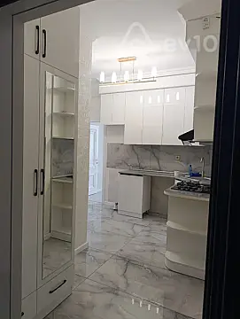 Kirayə verilir 3 otaqlı yeni tikili 60 m²