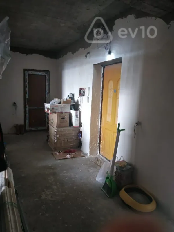 Satılır 2 otaqlı yeni tikili 100 m²