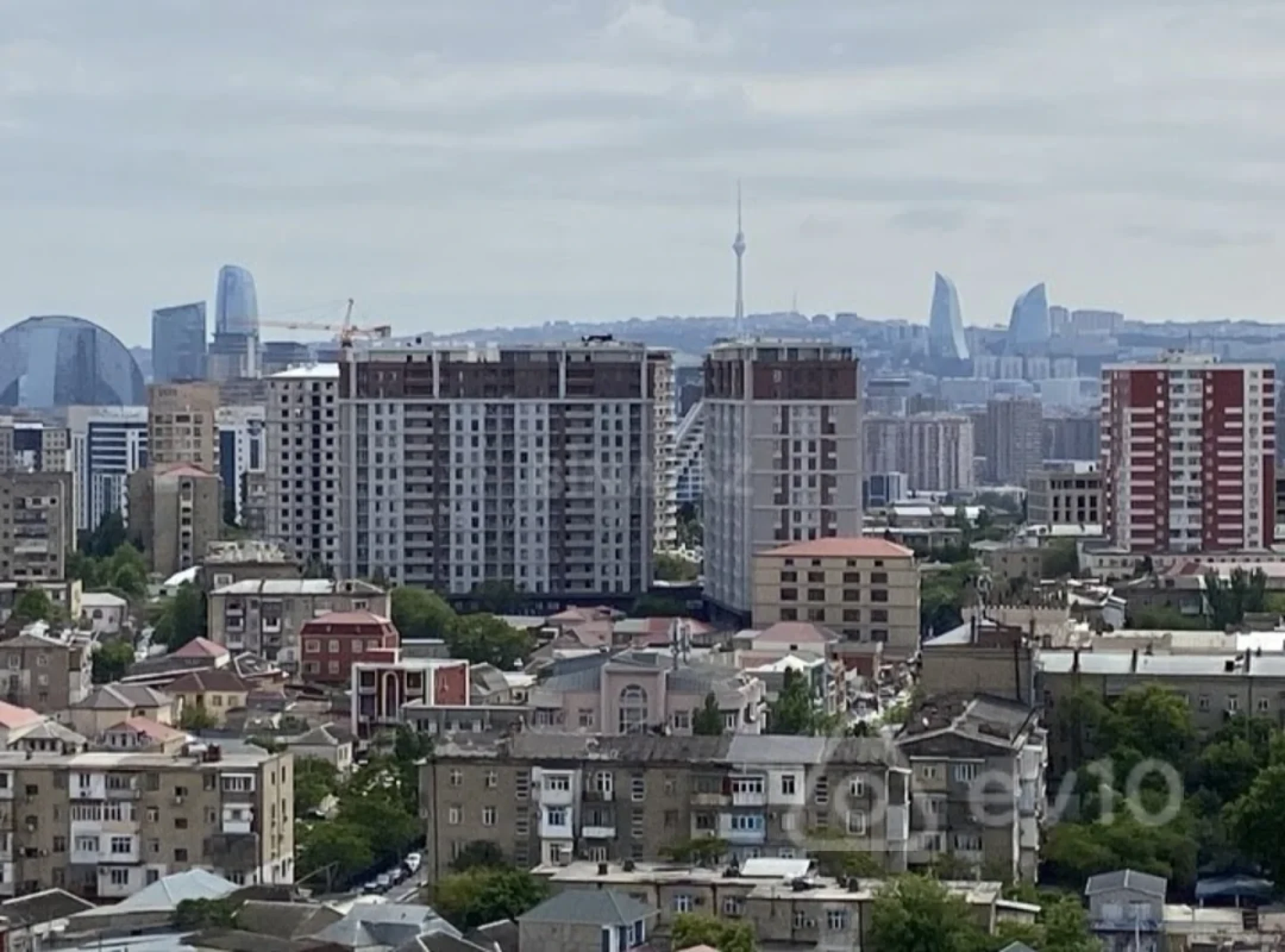 Satılır 2 otaqlı yeni tikili 100 m²