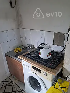 Kirayə verilir 1 otaqlı köhnə tikili 52 m²