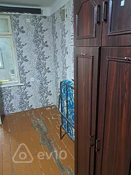 Kirayə verilir 1 otaqlı köhnə tikili 52 m²