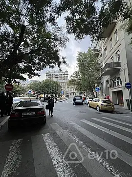 Kirayə verilir mənzil 90 m²