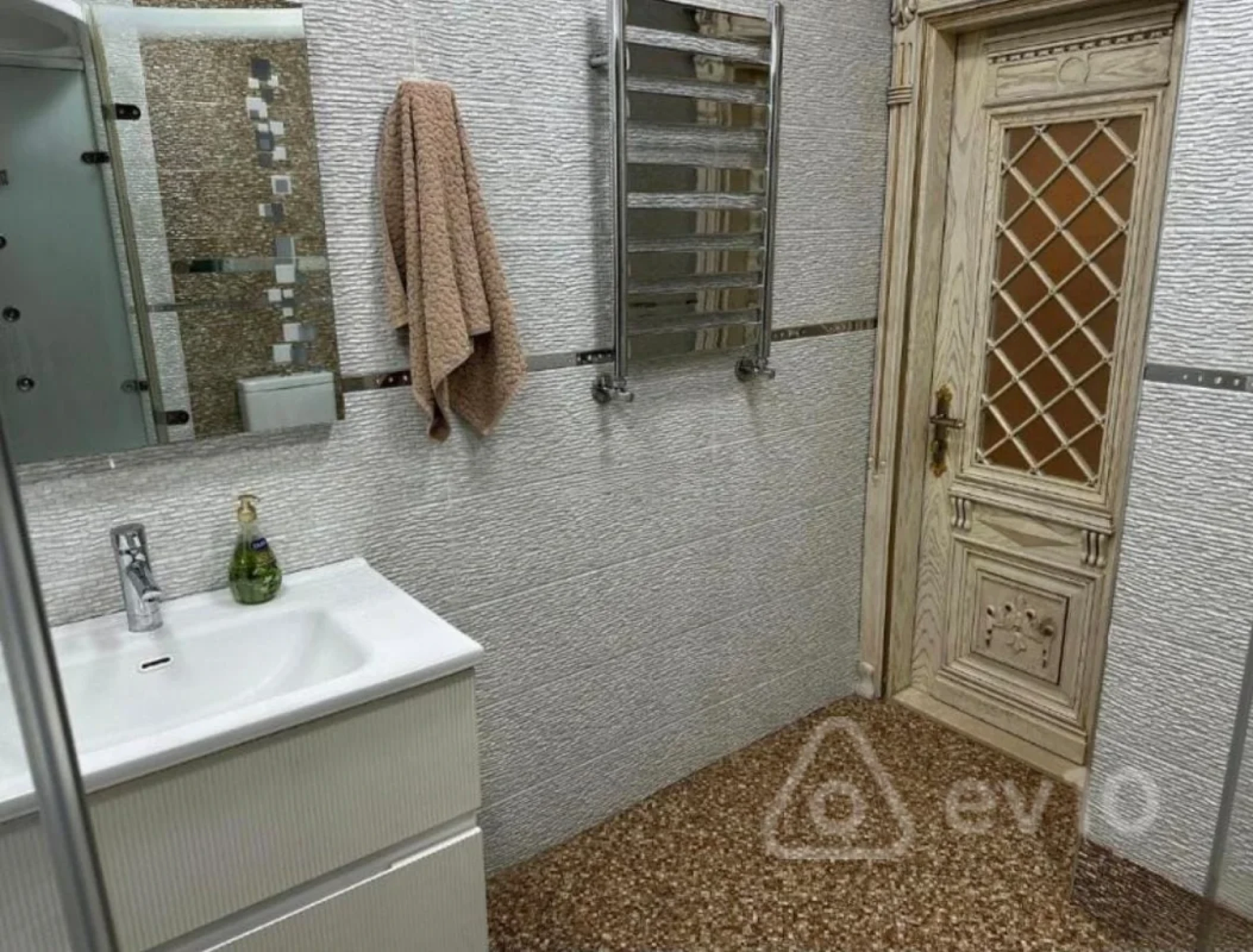 Kirayə verilir 2 otaqlı yeni tikili 110 m²