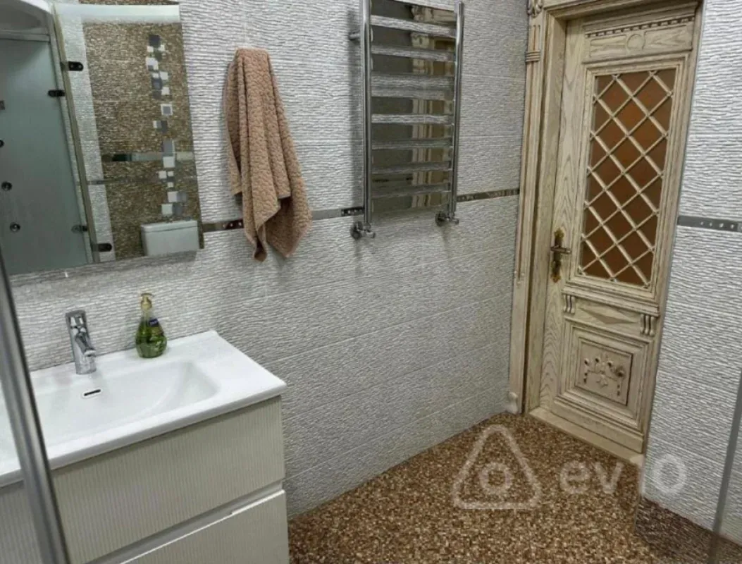 Kirayə verilir 2 otaqlı yeni tikili 110 m²