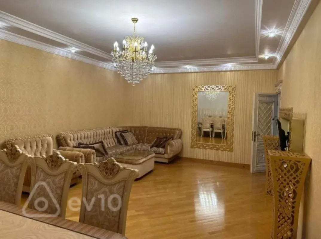 Kirayə verilir 2 otaqlı yeni tikili 110 m²