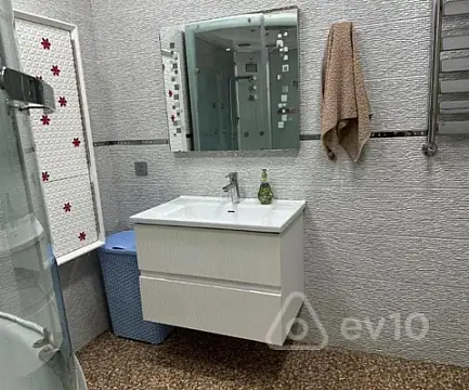 Kirayə verilir 2 otaqlı yeni tikili 110 m²