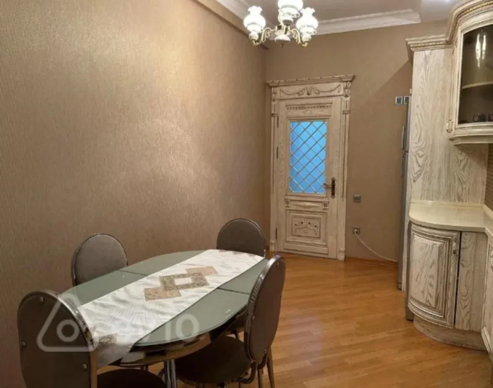 Kirayə verilir 2 otaqlı yeni tikili 110 m²