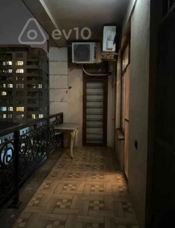 Kirayə verilir 2 otaqlı yeni tikili 110 m²