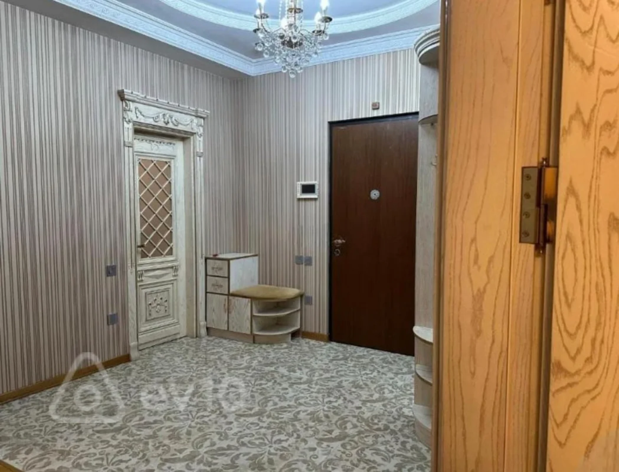 Kirayə verilir 2 otaqlı yeni tikili 110 m²