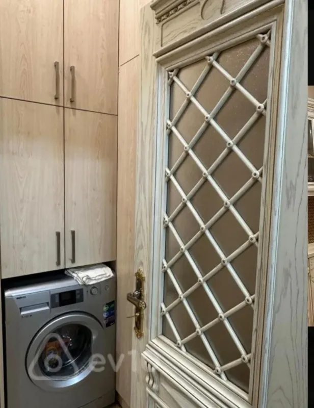 Kirayə verilir 2 otaqlı yeni tikili 110 m²