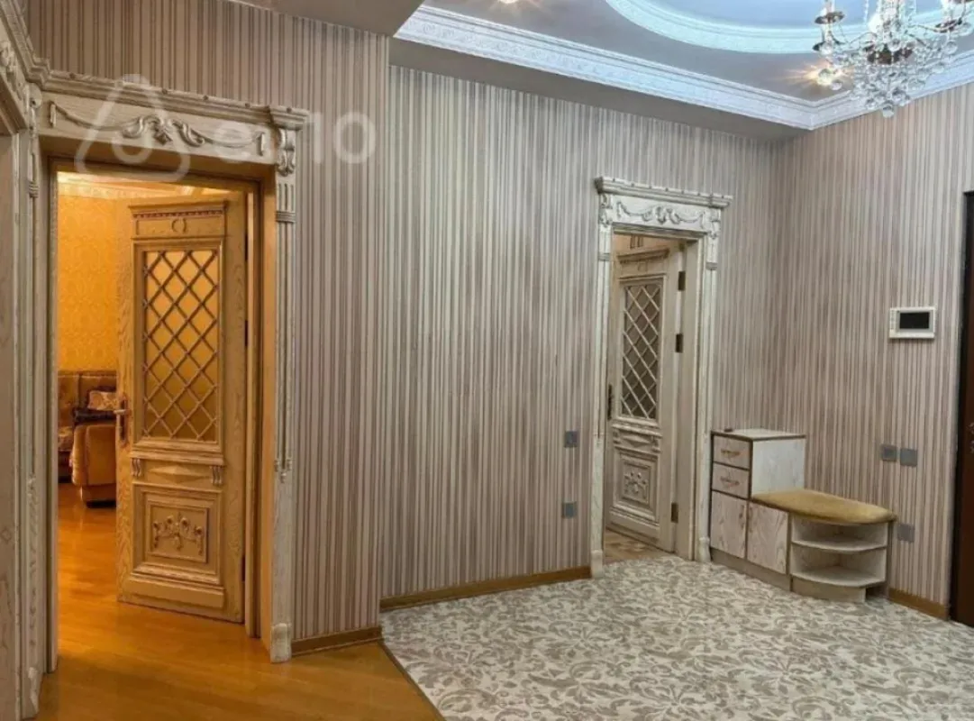 Kirayə verilir 2 otaqlı yeni tikili 110 m²