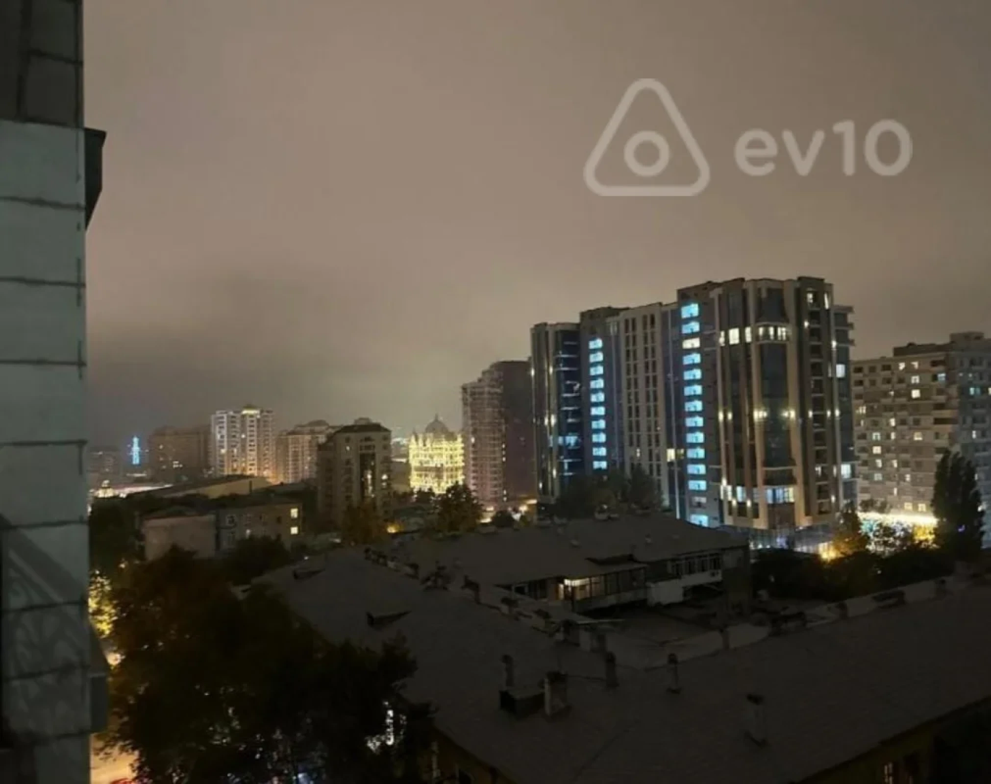 Kirayə verilir 2 otaqlı yeni tikili 110 m²