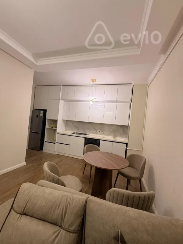 Kirayə verilir 3 otaqlı yeni tikili 75 m²