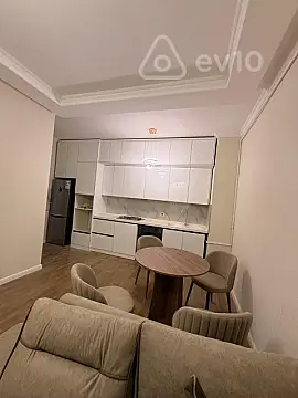 Kirayə verilir 3 otaqlı yeni tikili 75 m²