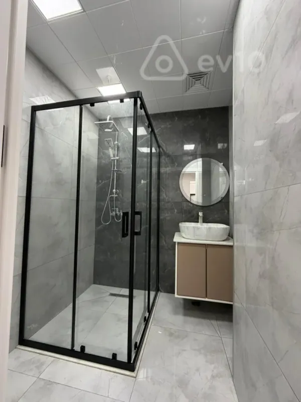 Kirayə verilir 3 otaqlı köhnə tikili 90 m²