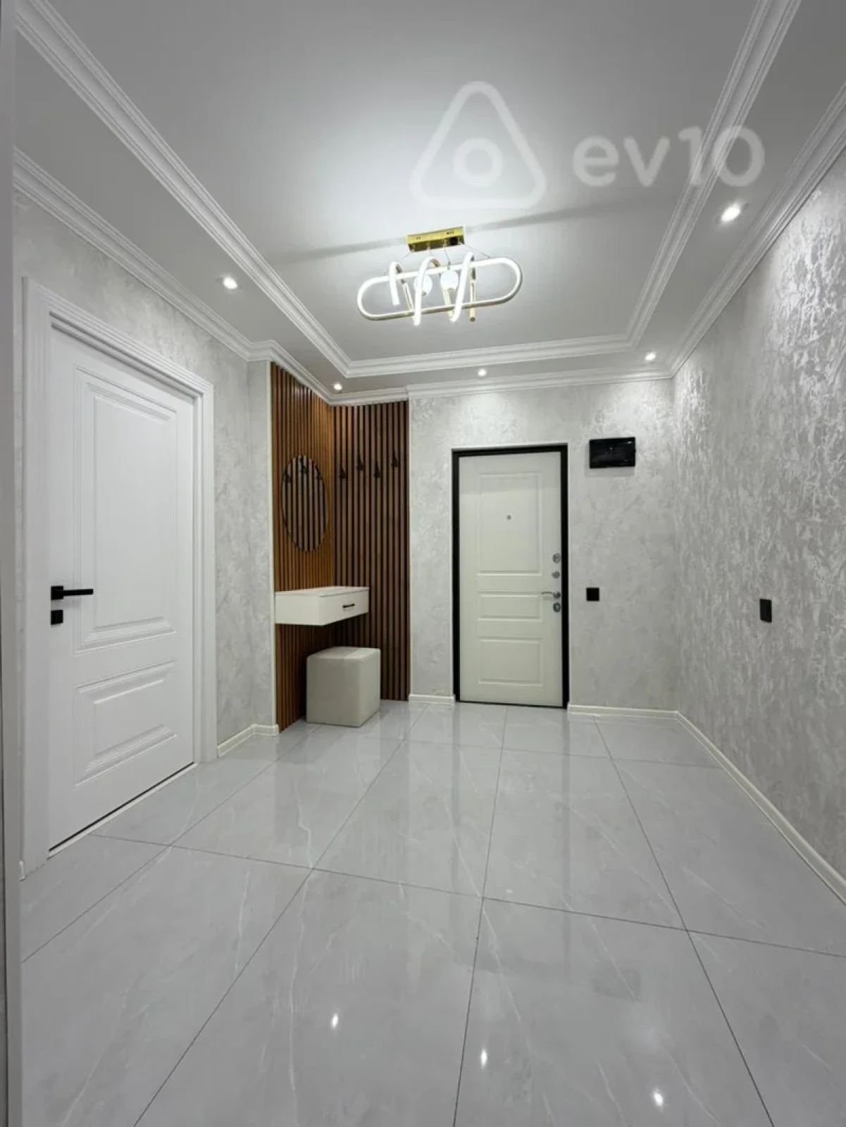 Kirayə verilir 3 otaqlı köhnə tikili 90 m²