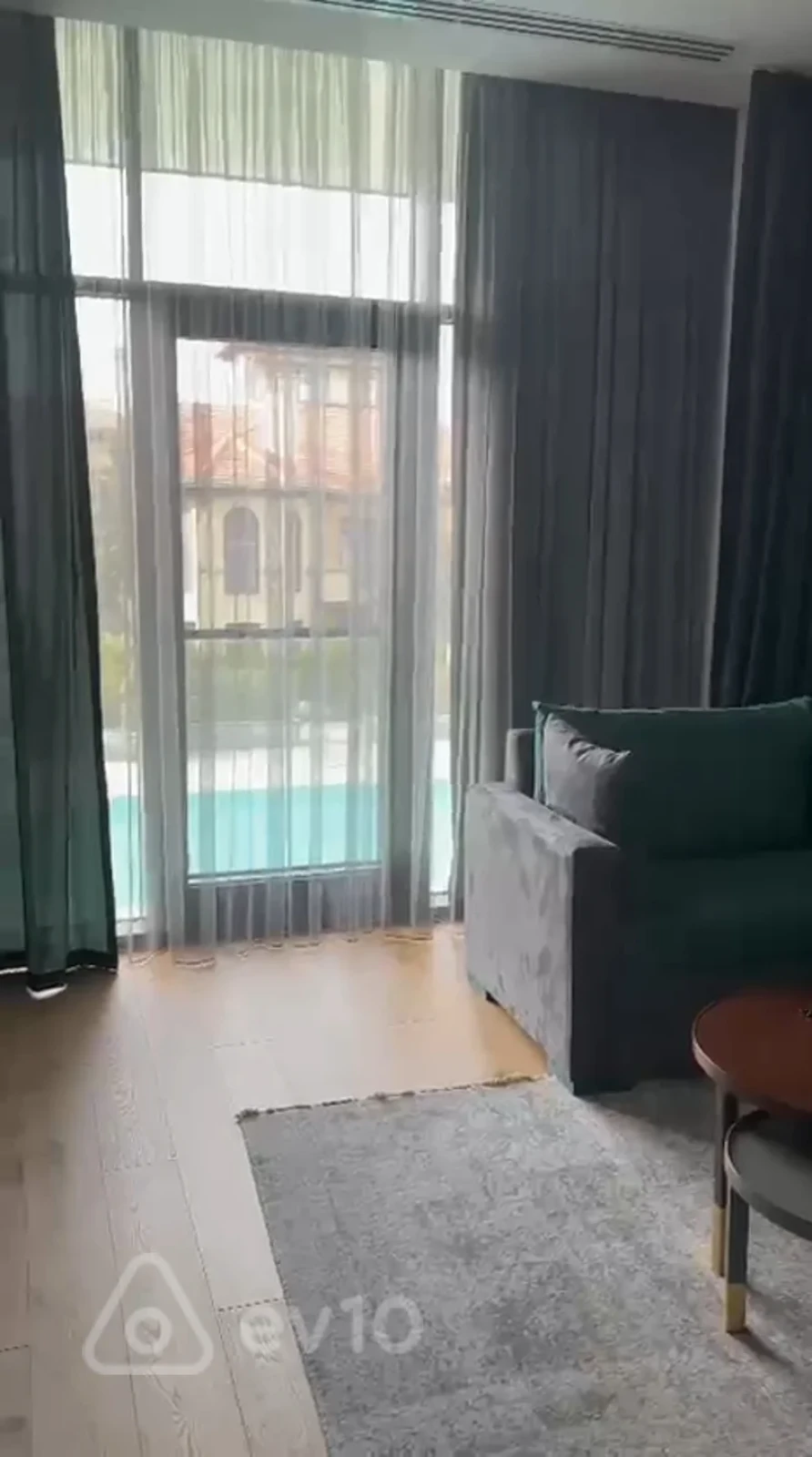 Kirayə verilir 2 otaqlı yeni tikili 65 m²