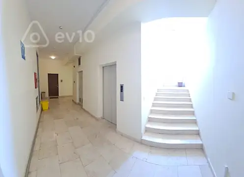 Kirayə verilir 3 otaqlı yeni tikili 115 m²