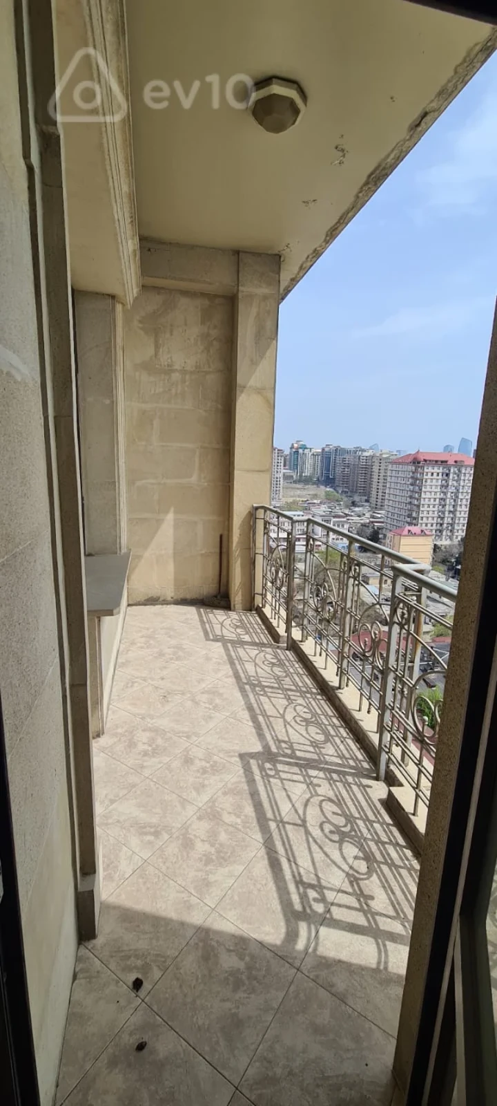Kirayə verilir 3 otaqlı yeni tikili 115 m²
