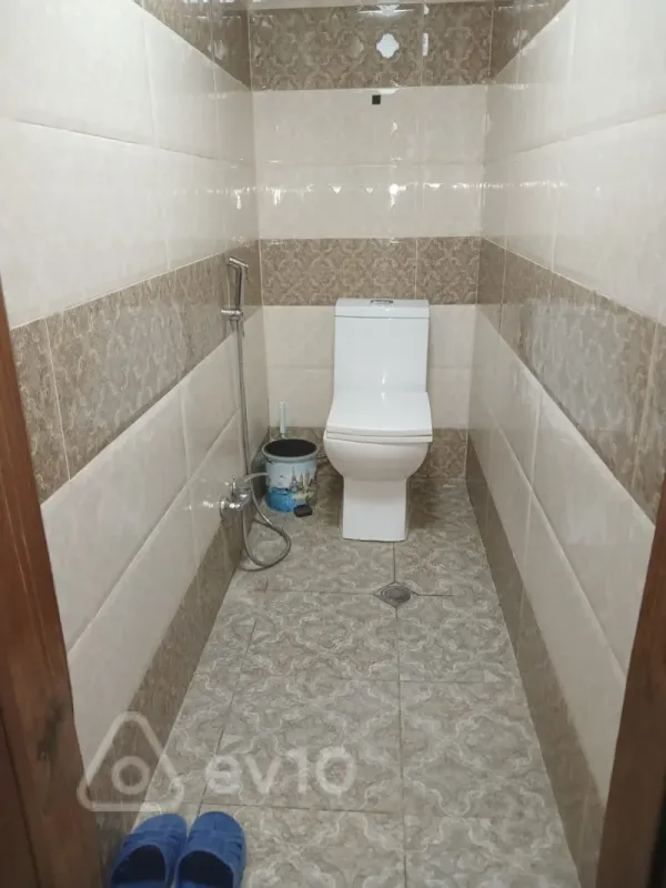 Kirayə verilir 2 otaqlı köhnə tikili 60 m²