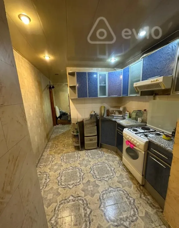 Satılır 2 otaqlı köhnə tikili 50 m²