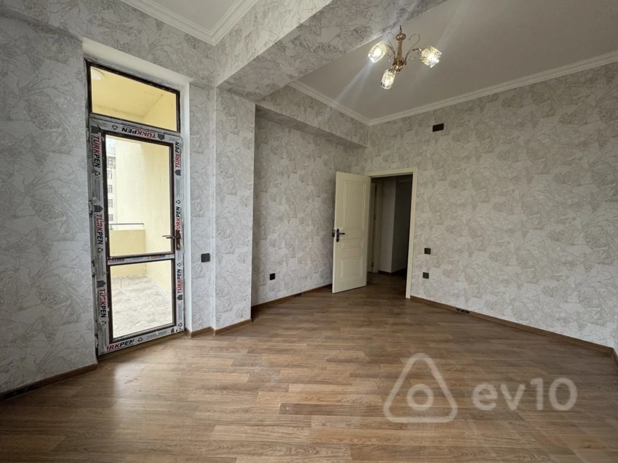 Kirayə verilir 3 otaqlı yeni tikili 125 m²