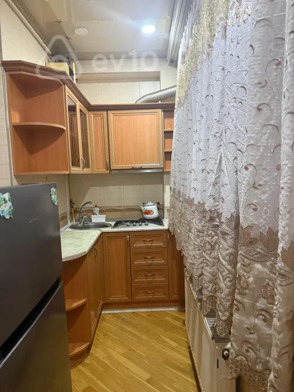 Kirayə verilir 2 otaqlı yeni tikili 60 m²