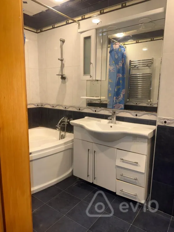 Kirayə verilir 2 otaqlı yeni tikili 60 m²