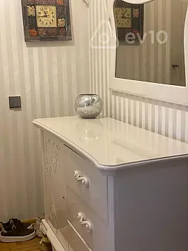 Kirayə verilir 4 otaqlı yeni tikili 100 m²