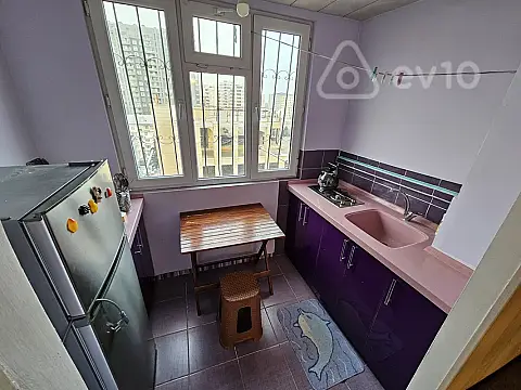 Kirayə verilir 2 otaqlı köhnə tikili 60 m²