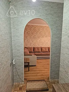 Kirayə verilir 2 otaqlı köhnə tikili 60 m²