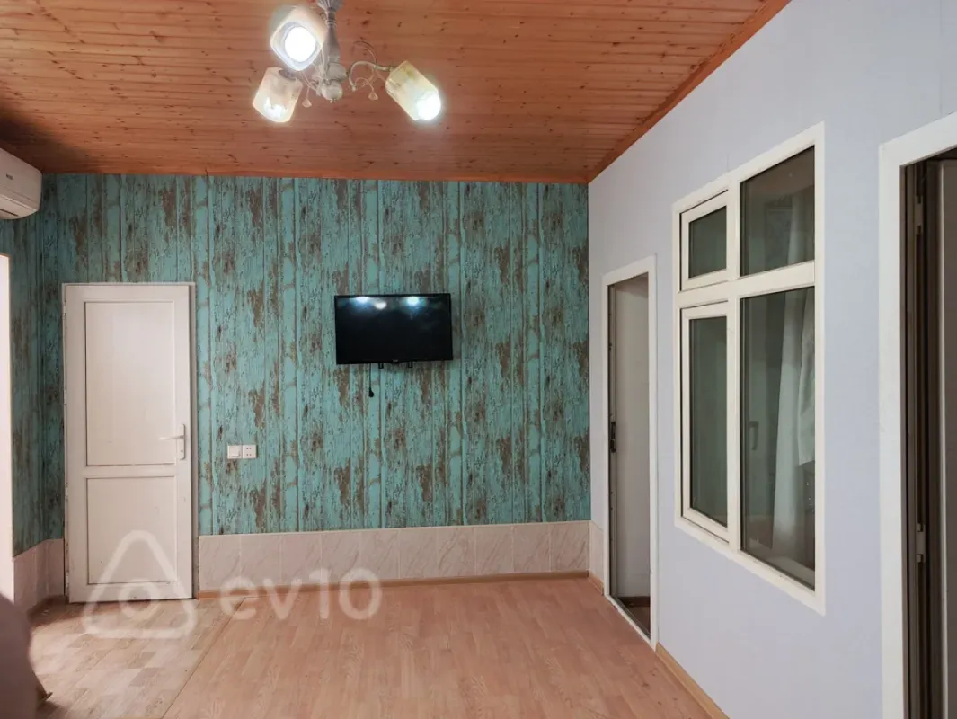 Kirayə verilir 3 otaqlı həyət evi 5 m²