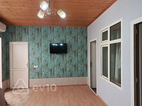 Kirayə verilir 3 otaqlı həyət evi 5 m²