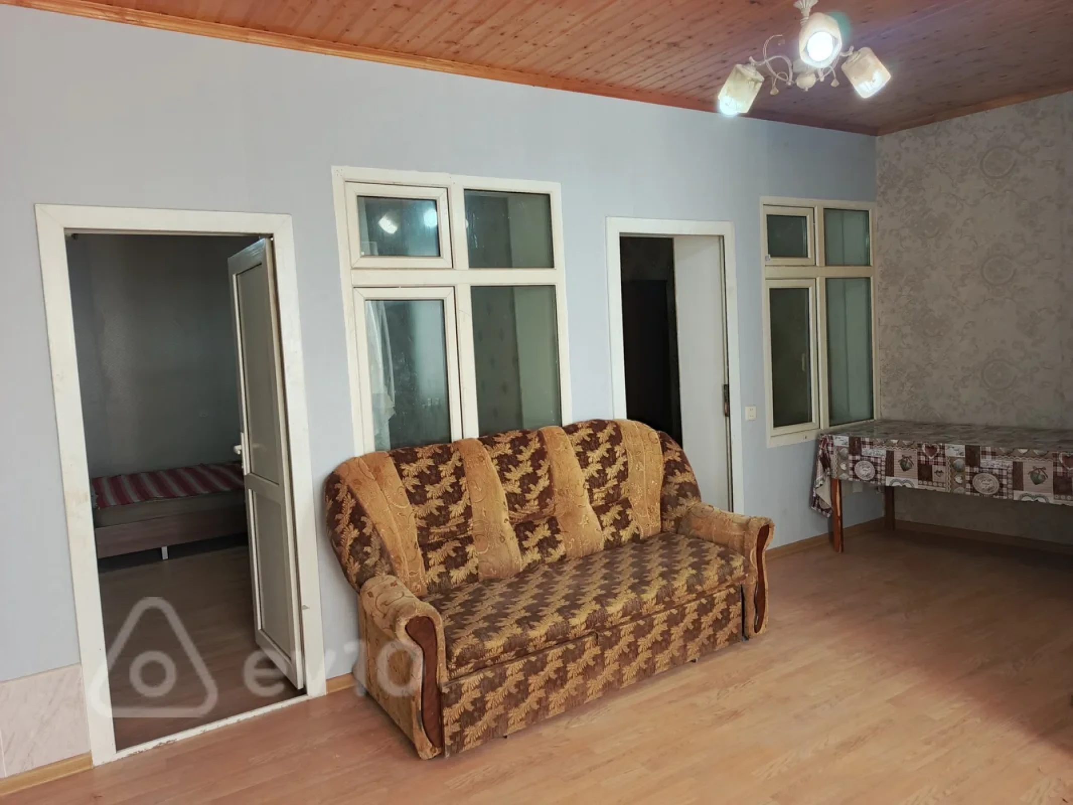Kirayə verilir 3 otaqlı həyət evi 5 m²