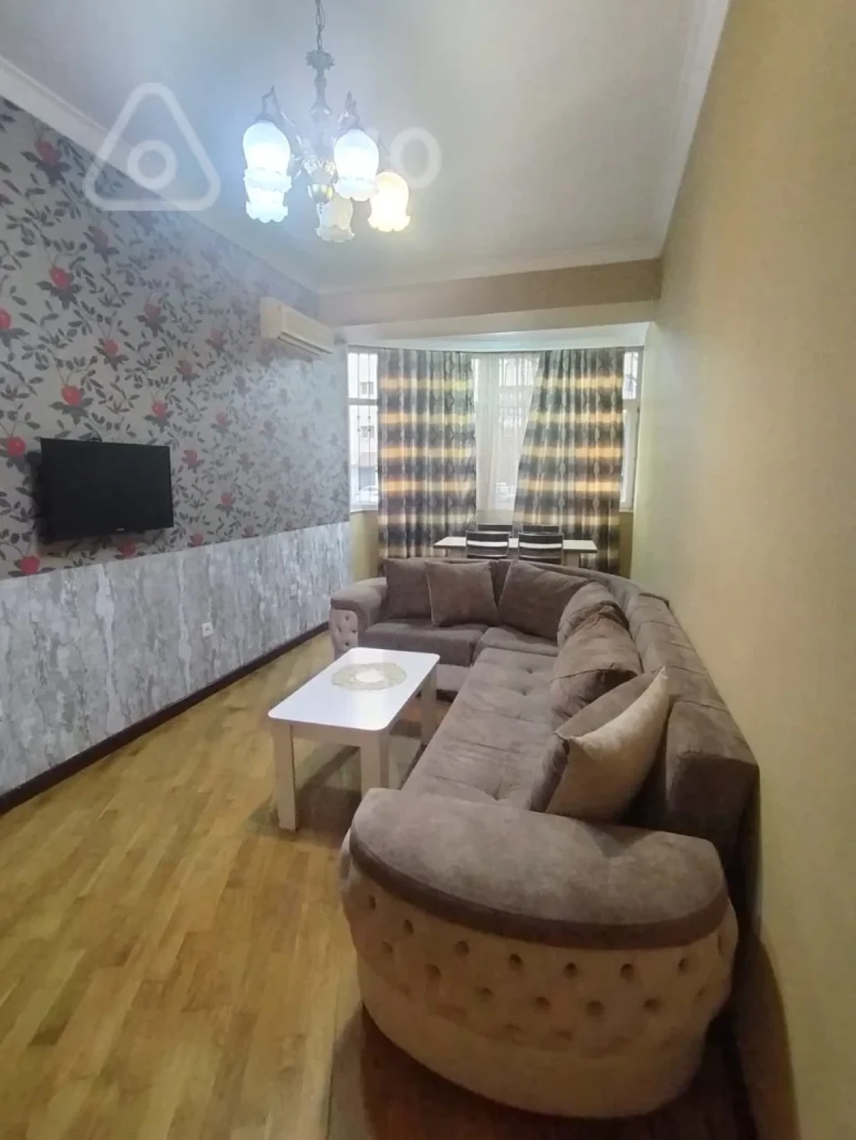 Kirayə verilir 2 otaqlı yeni tikili 70 m²