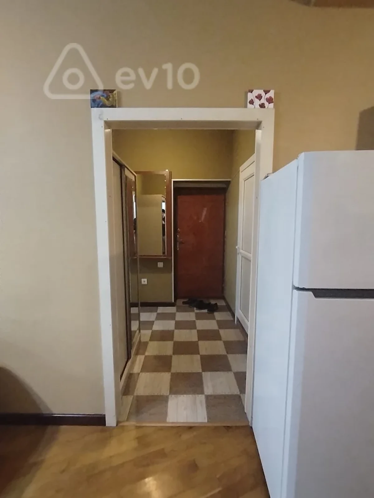 Kirayə verilir 2 otaqlı yeni tikili 70 m²