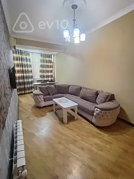 Kirayə verilir 2 otaqlı yeni tikili 70 m²