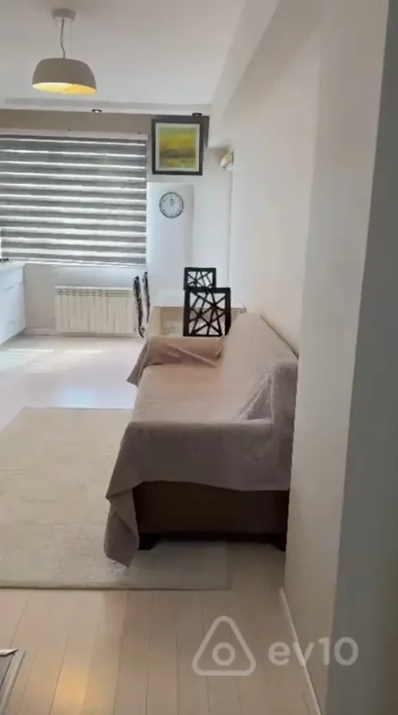 Kirayə verilir 3 otaqlı yeni tikili 105 m²