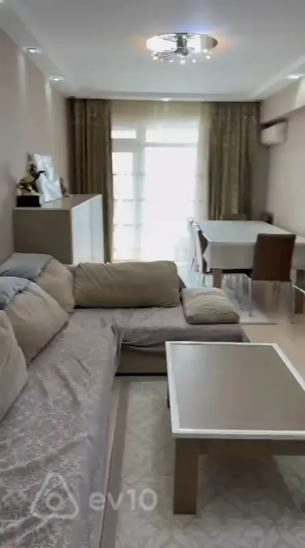 Kirayə verilir 3 otaqlı yeni tikili 105 m²