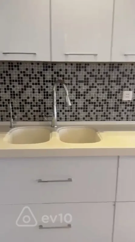 Kirayə verilir 3 otaqlı yeni tikili 105 m²