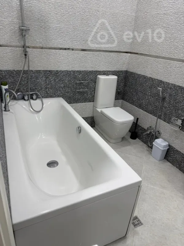 Kirayə verilir 2 otaqlı yeni tikili 100 m²