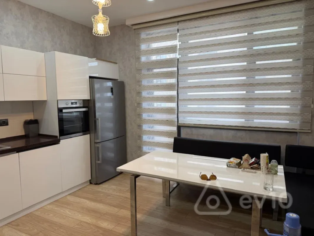 Kirayə verilir 2 otaqlı yeni tikili 100 m²