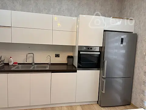 Kirayə verilir 2 otaqlı yeni tikili 100 m²