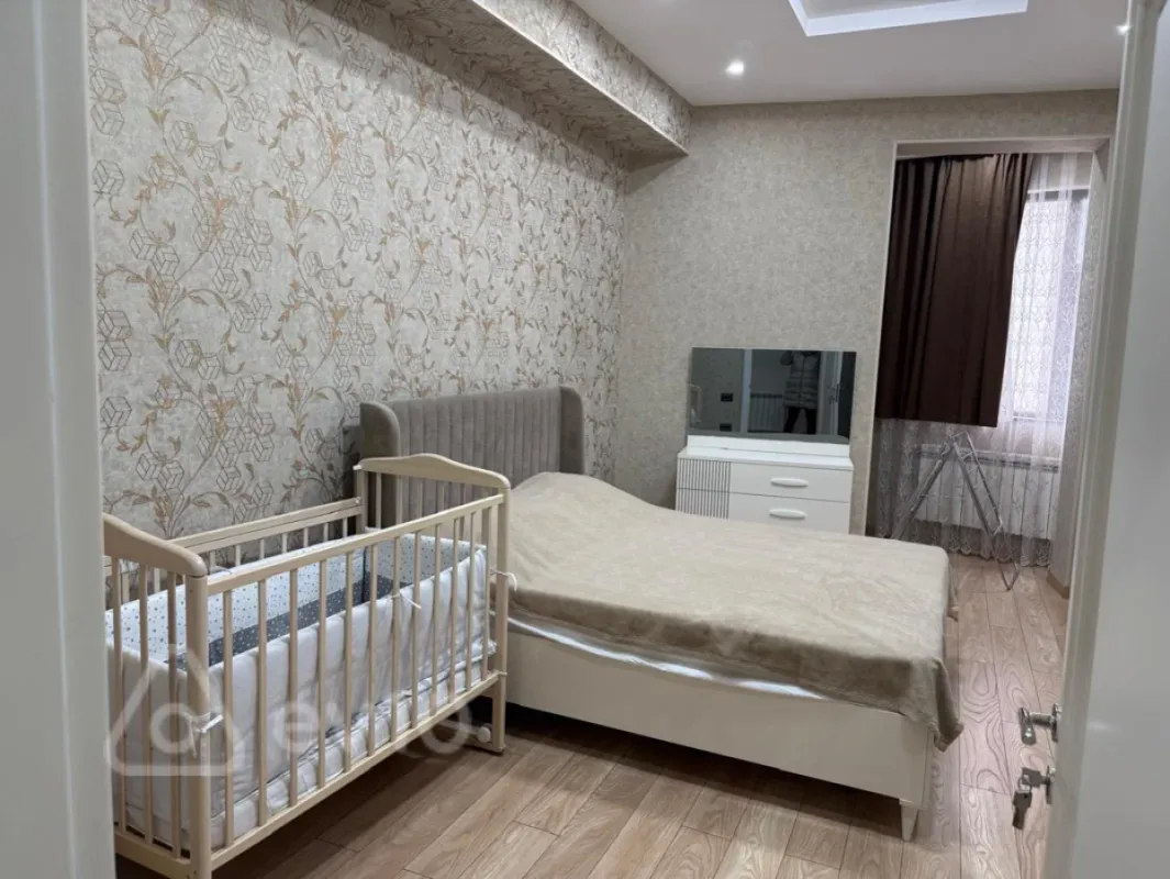 Kirayə verilir 2 otaqlı yeni tikili 100 m²