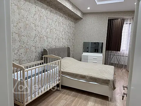 Kirayə verilir 2 otaqlı yeni tikili 100 m²