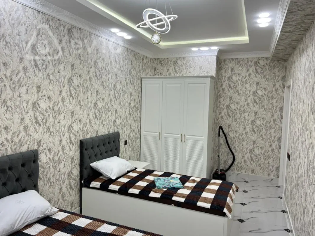 Kirayə verilir 3 otaqlı yeni tikili 120 m²