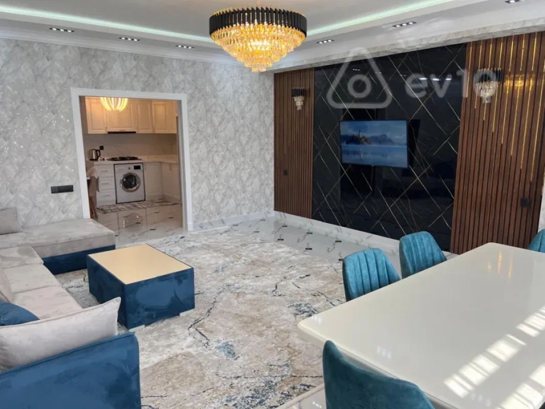 Kirayə verilir 3 otaqlı yeni tikili 120 m²